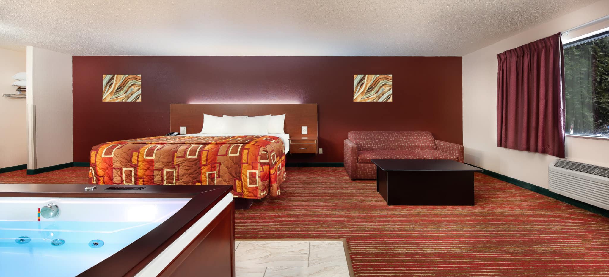 Executive Whirlpool Studio at Grand Marquis Hotel in Wisconsin Dells, WI